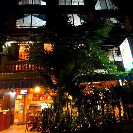 Okay Guesthouse Phnom Penh Exteriör bild