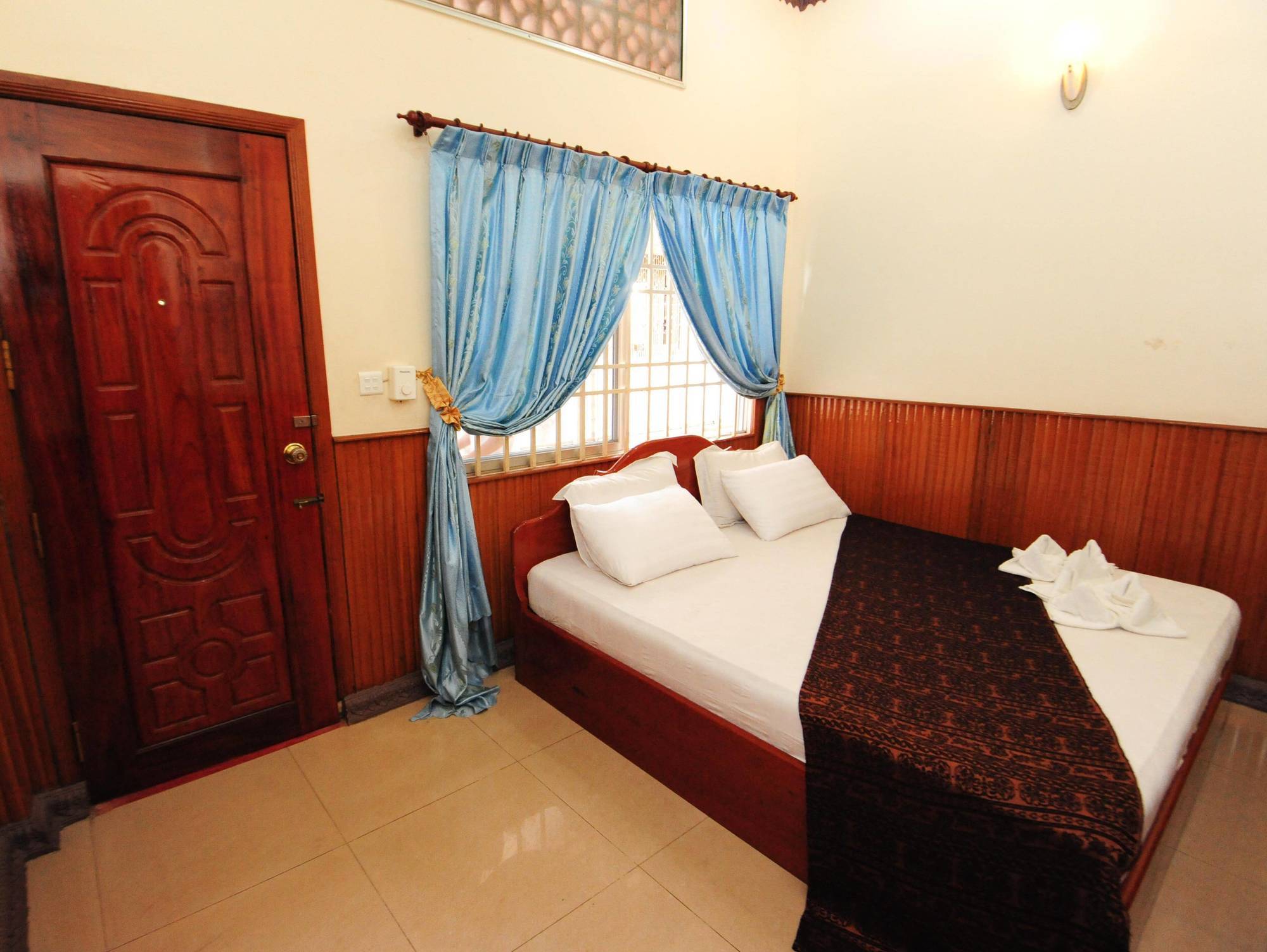 Okay Guesthouse Phnom Penh Exteriör bild