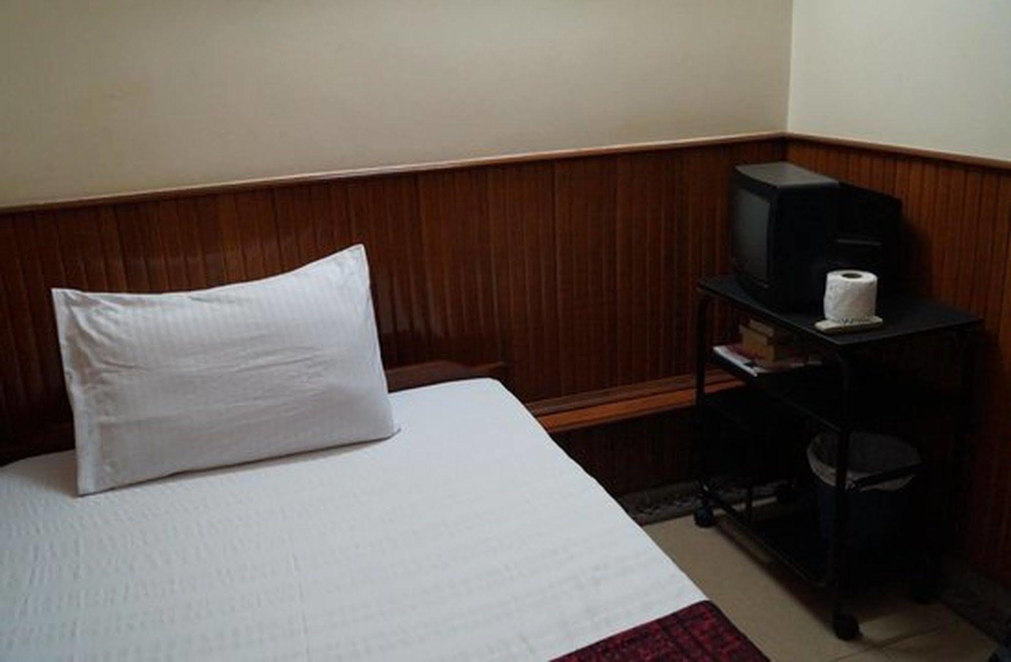 Okay Guesthouse Phnom Penh Exteriör bild